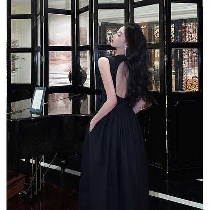 Simple A line Scoop Neckline Black Backless Prom Dresses Birthday Outfits Evening Gown SD913