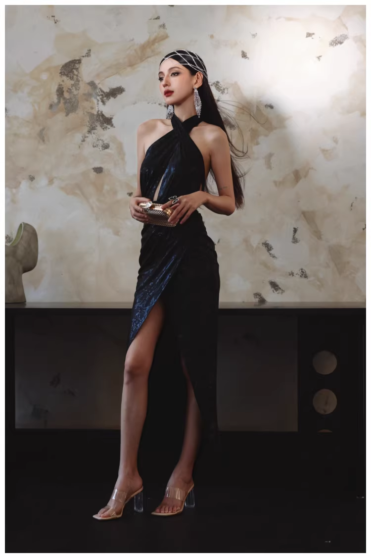 Sexy Black Halter High Slit Sheath Long Evening Dress Backless Prom Gowns D2412