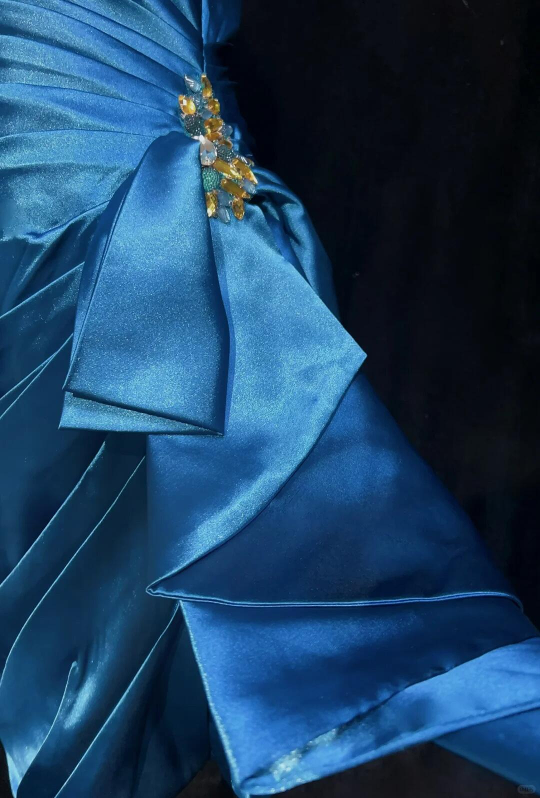 Elegant Blue Spaghetti Straps Satin Pleated Sheath Short Homecoming Dress Birthday Dress D3373