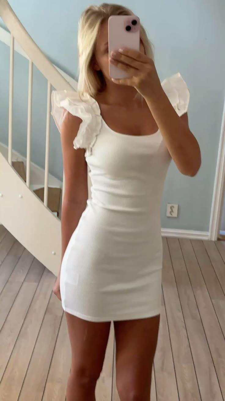 Elegant Off White Satin Short 8th Grade Homecoming Dress,Sheath Short Prom Dress D3878