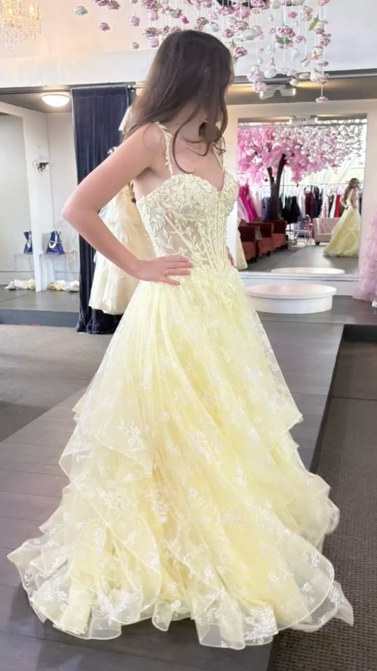Pretty Yellow Tulle Appliques Long Party Dress Spaghetti Straps Long Birthday Evening Dress D4825