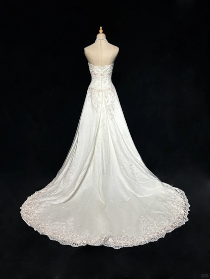 Pretty White Strapless Satin Appliques Long Wedding Dress D2835