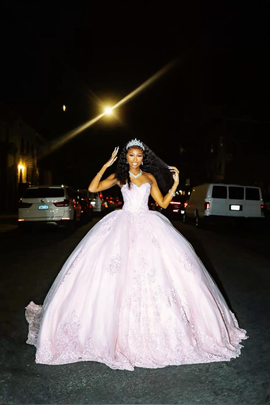 Charming Pink Sweetheart Neck Tulle Appliques Quinceanera Dress Sweet 16 Dress D1762