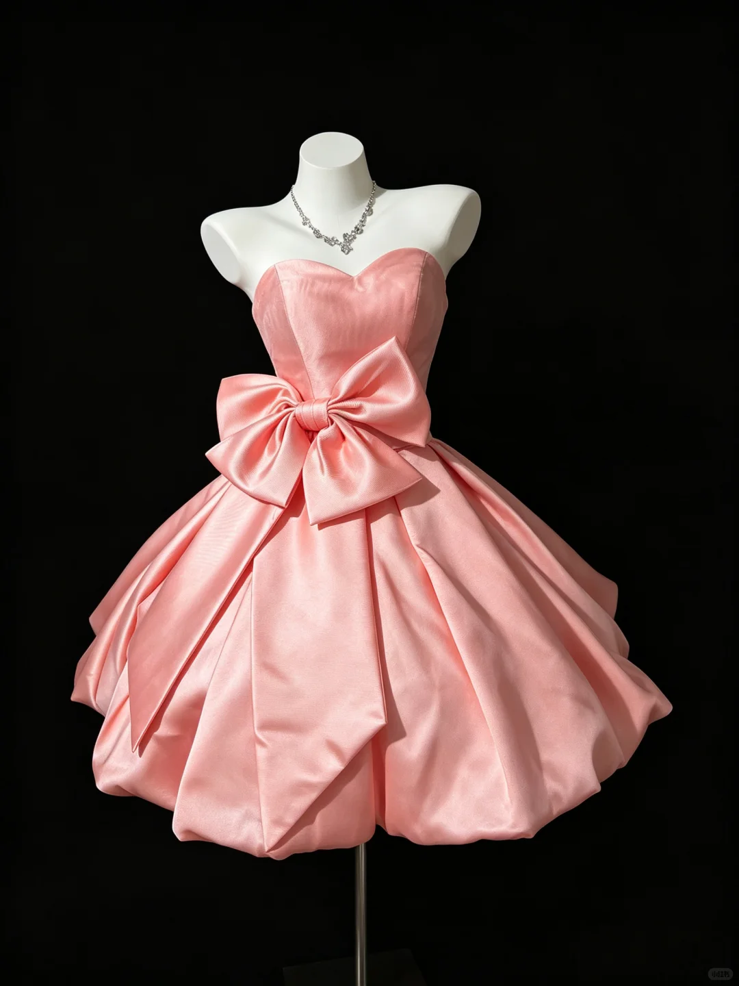 Cute Pink Satin A Line Short Homecoming Dress Sweetheart Neck Mini Birthday Outfits D5221