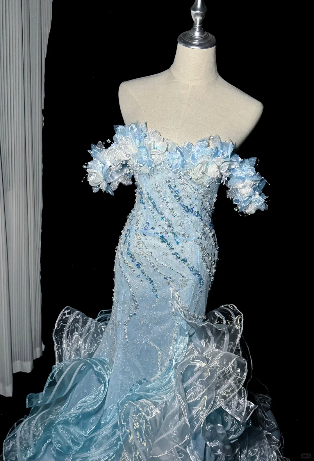 Glamorous Light Blue Mermaid Long Evening Dress Off The Shoulder Tulle Sequin Applique Party Dress D5168