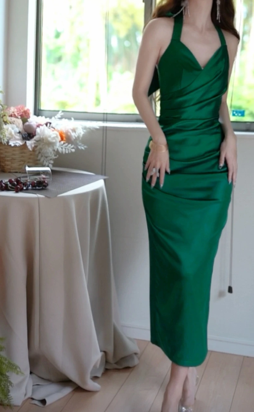 Sexy V Neck Halter Green Satin Pleated Sheath Long Evening Dress Birthday Party Gowns D2484