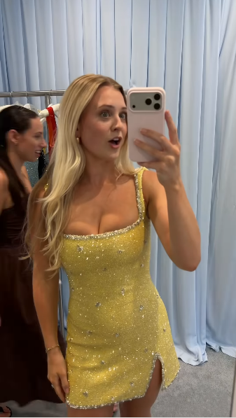 Shiny Spaghetti Straps Yellow Sequin Beaded Sheath Short Homecoming Dress Birthday Outfits D3656