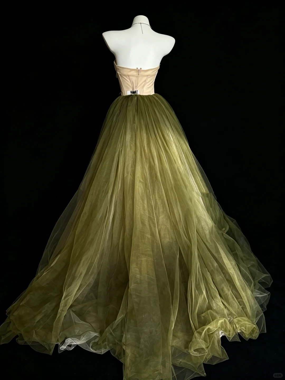 Elegant Sweetheart Neck Olive Green Tulle Long Prom Dress Evening Dress D5222