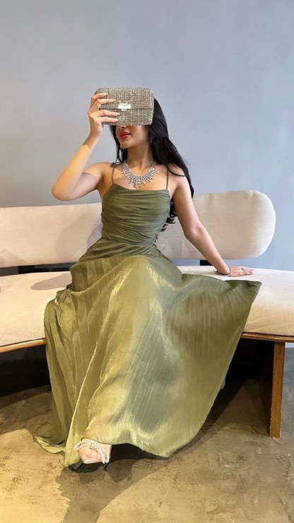 Chic Green Spaghetti Straps Tulle Pleated A Line Slit Evening Dress Long Prom Dress D1590