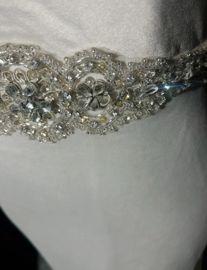 Pretty White Satin Beaded Mermaid Long Wedding Guest Dress Formal Party Dress Evening Gown D1994