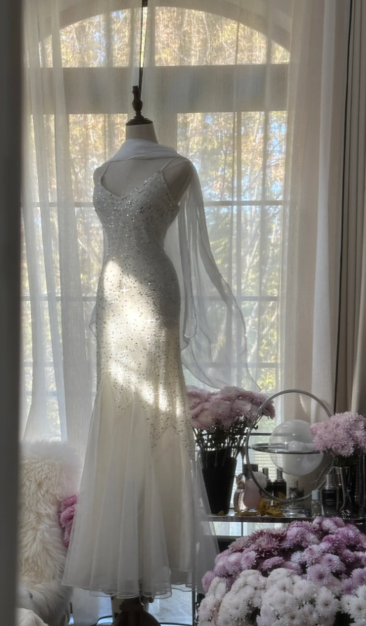 Shiny Spaghetti Straps White Chiffon Sequin Beaded Mermaid Long Wedding Guest Dress Party Dress D2106