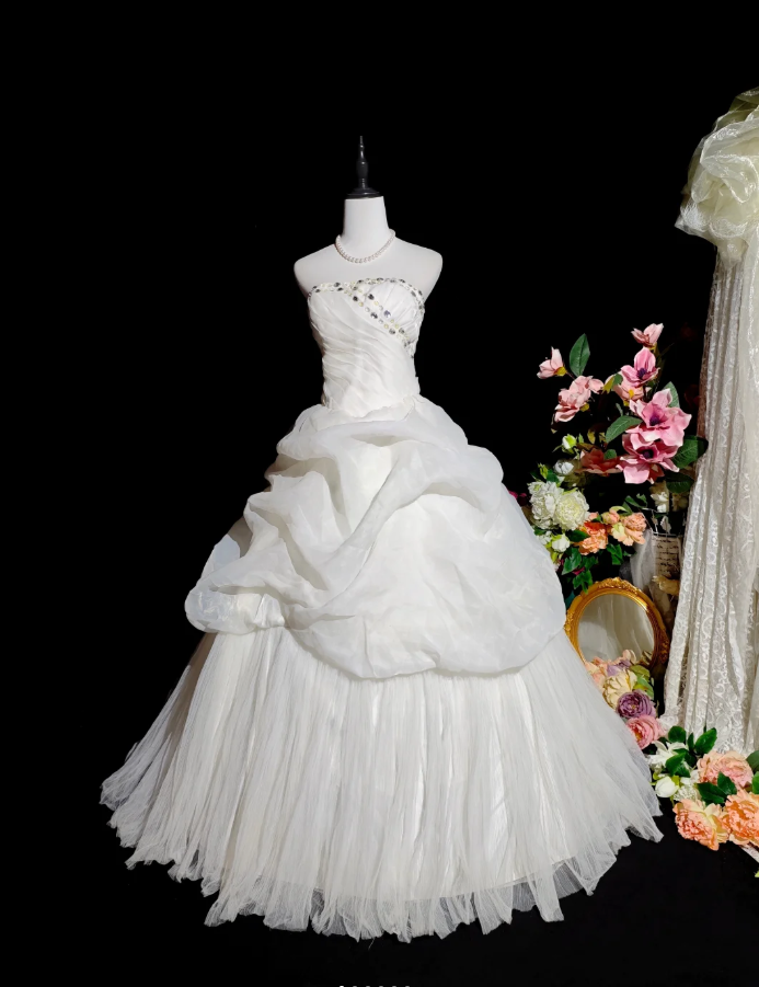 Pretty White Strapless Ball Gown Tulle Pleated Beaded Long Wedding Dress Bridal Dress D2368