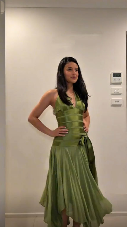 Classy Halter V Neck Green Satin Chiffon Mermaid Long Party Dress Evening Dress D4392