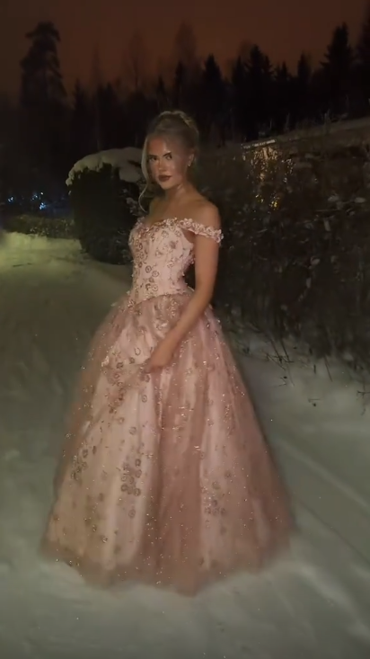 Pretty Pink Off The Shoulder Tulle Sequin Appliques Quinceanera Dress Sweet 16 Dress D5131