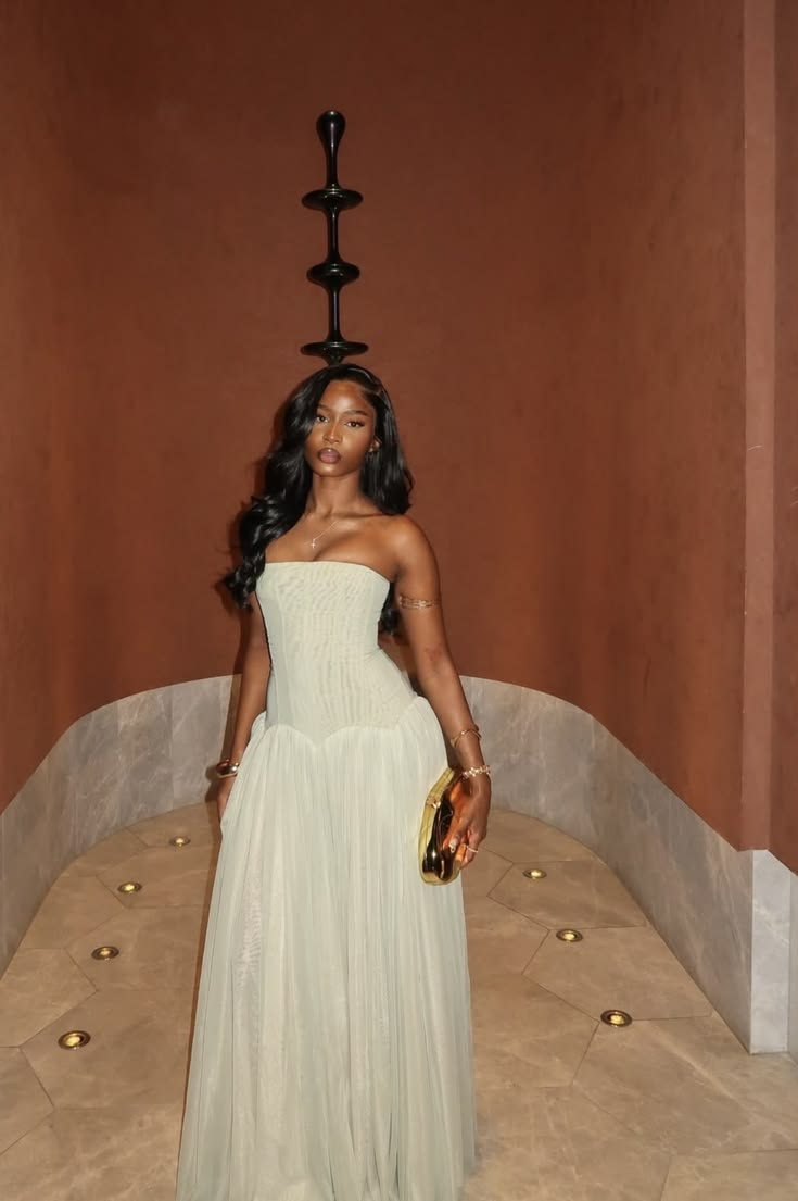 Classy Light Green Tulle A Line Long Evening Dress Strapless Prom Dresses D4961