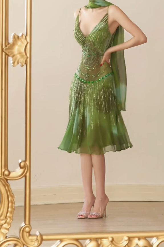 Chic Green Chiffon Sequin Beaded A Line Party Dress Spaghetti Straps V Neck Evening Gowns D2744