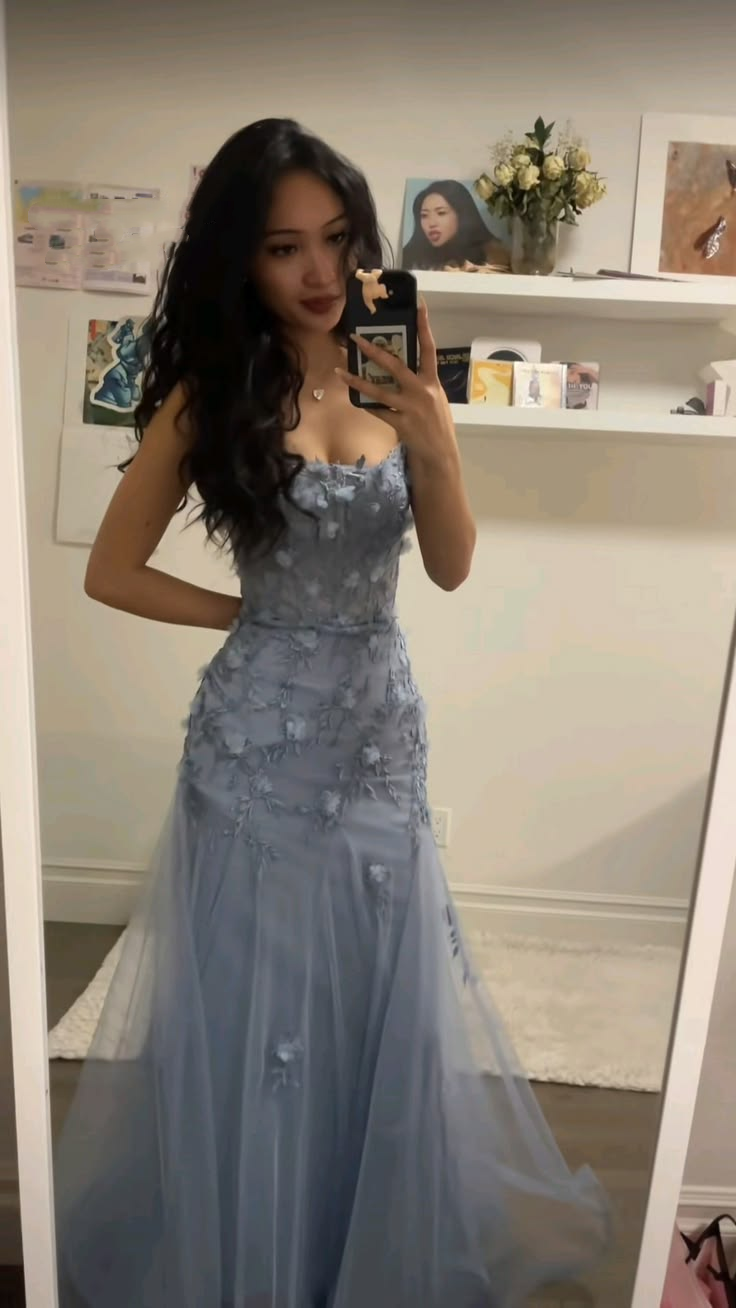 Elegant Spaghetti Straps Blue Tulle Appliques Mermaid Long Party Dress Prom Gown D4984