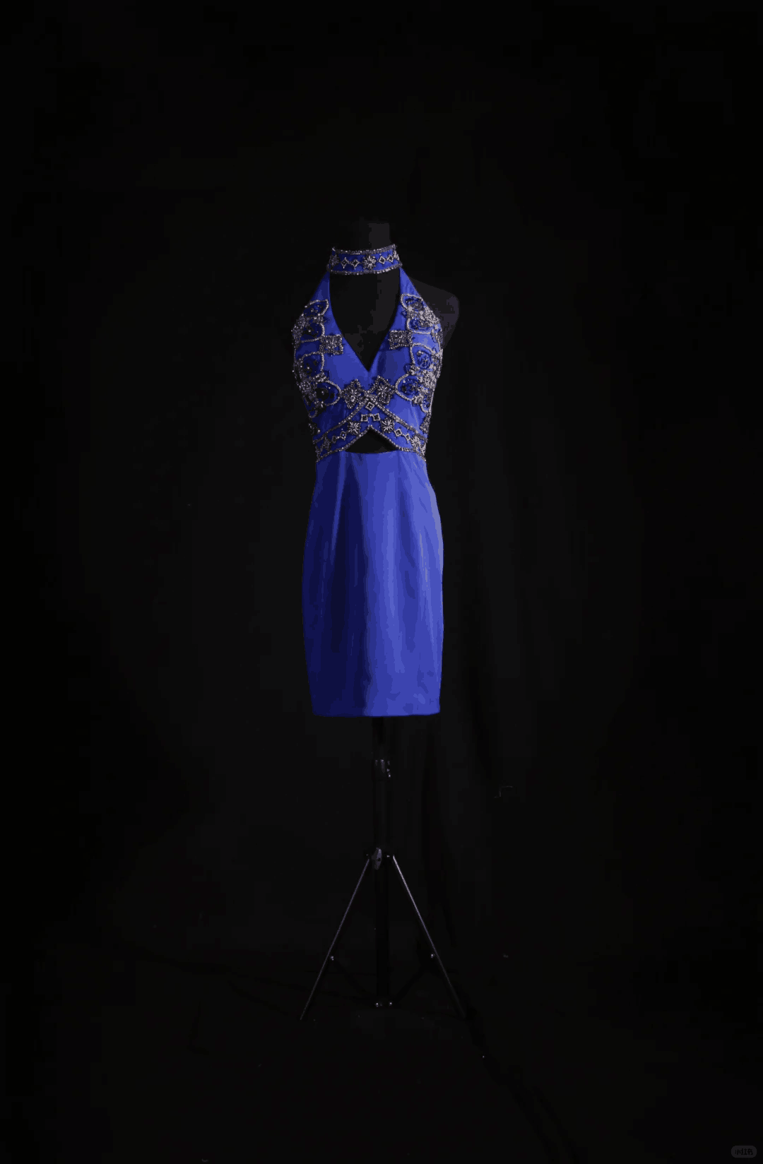 Sexy Halter Blue Satin Beaded Sheath Cocktail Dress Short 6th Grade Homecoming Dress D3326