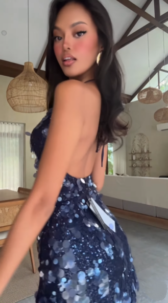 Gorgeous Halter V Neck Navy Blue Sequin Sheath Short Homecoming Dress Birthday Dress D3316