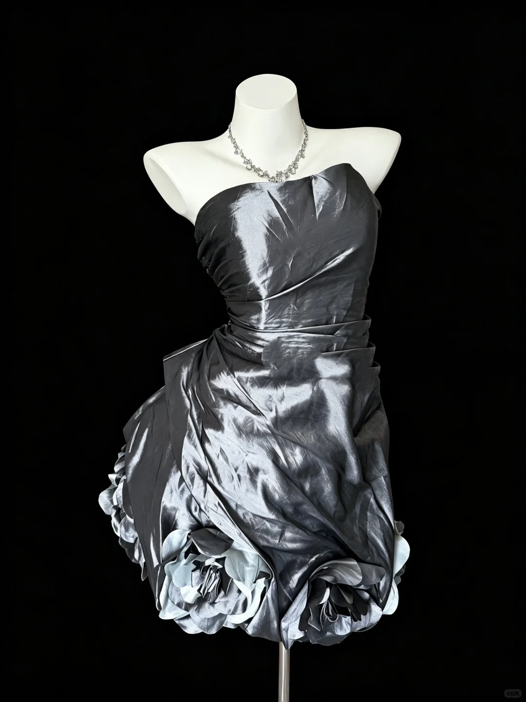Stylish Strapless Satin Pleated Short Homecoming Dress Cocktail Dress D5263