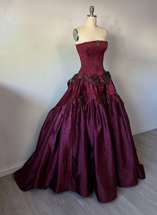 Gorgeous Strapless Ball Gown Burgundy Satin Beaded Long Evening Dress Party Gown D1900