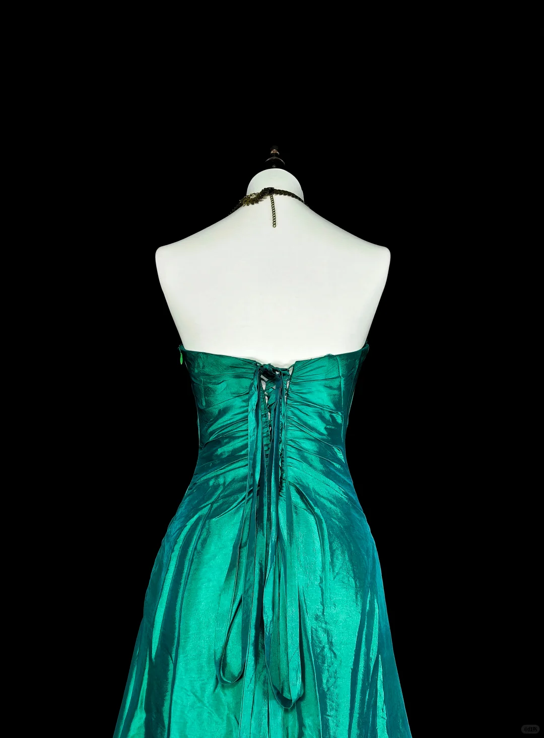 Charming Sweetheart Neck Satin Beaded Long Prom Dress Green Mermaid Evening Dress D5385