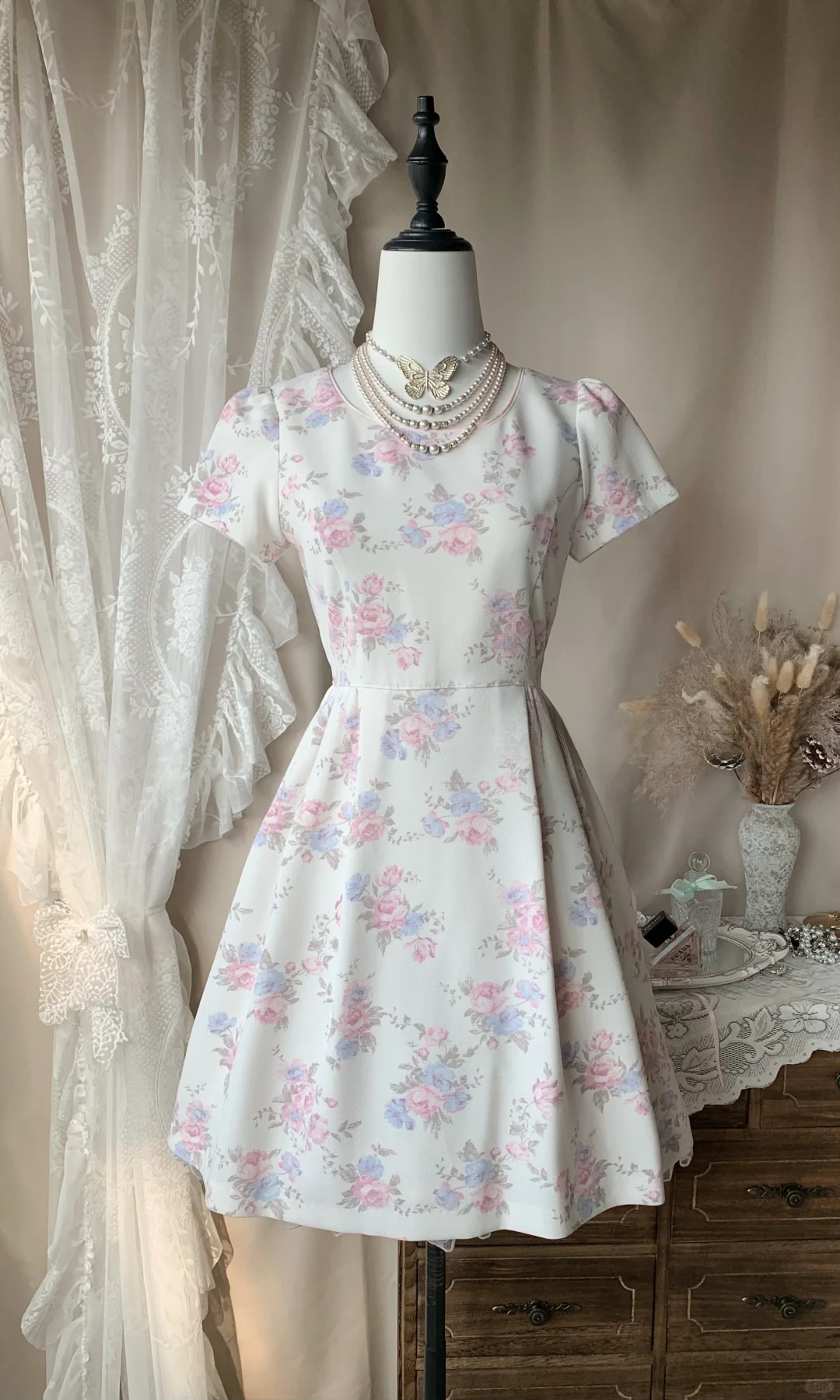 Pretty White Satin Print Floral A Line Short Birthday Outfits,Formal 8th Grade Homecoming Dress D3190