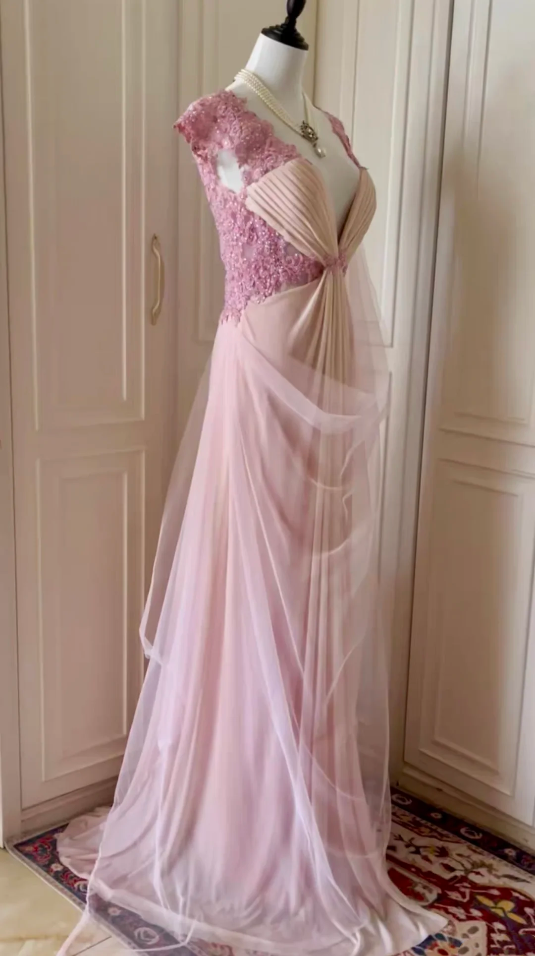 Charming V Neck Chiffon Lace Appliques Beaded Mermaid Long Evening Dress,Pink Party Gown D3094
