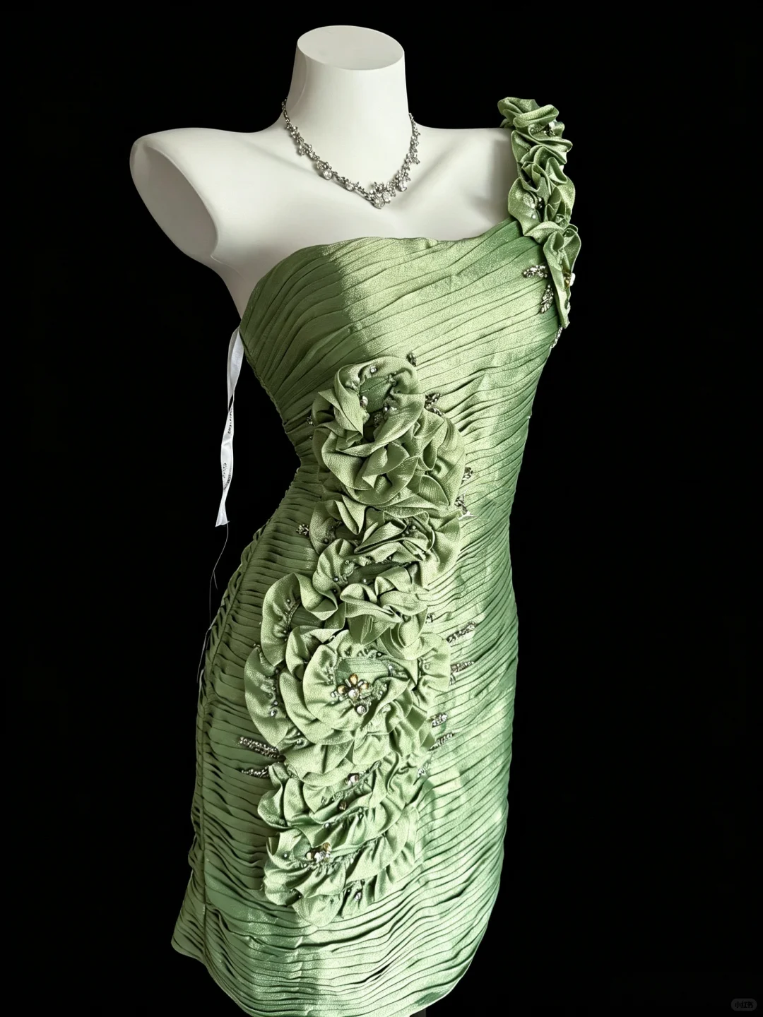 Stylish Green Satin Pleated Beaded Short Homecoming Dress One Shoulder Short Cocktail Dress D5264