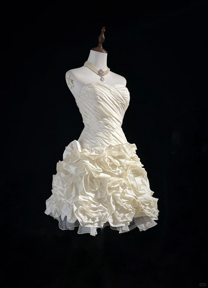 Elegant Off White Strapless Satin Pleated A Line Short 19th Birthday Outfits,Formal Graduation Homecoming Dress D3363