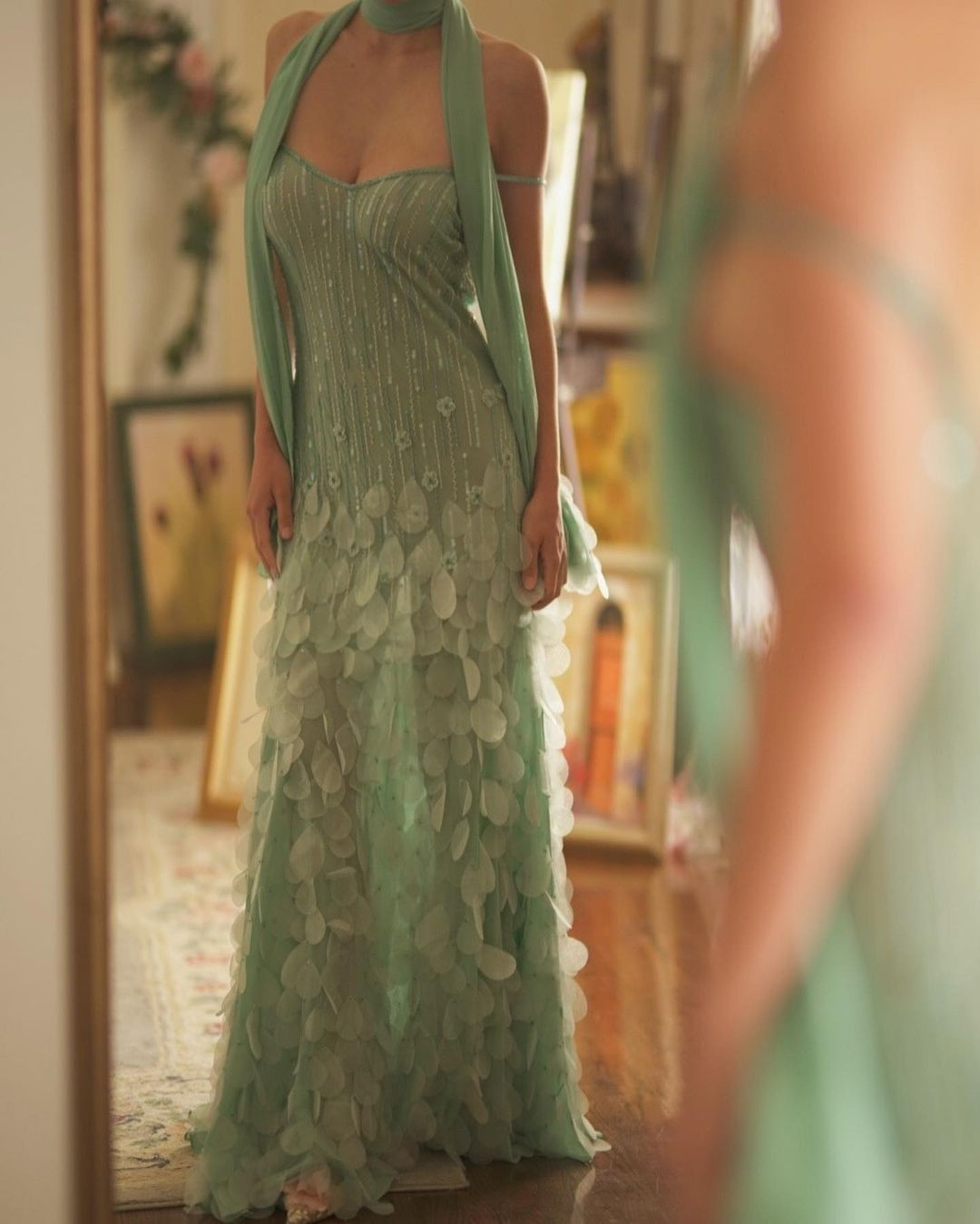 Elegant Spaghetti Straps Pastel Green Chiffon Sequin Mermaid Long Evening Dress Party Gown With Ribbon D1868