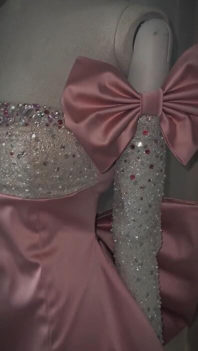 Charming Off The Shoulder Pink Satin Sequin Beaded Short Birthday Outfits Homecoming Dress With Bow D4768