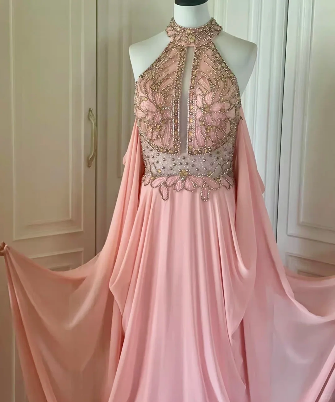 Glamorous Pink Halter Chiffon Beaded Mermaid Long Evening Dress Party Gown D3097