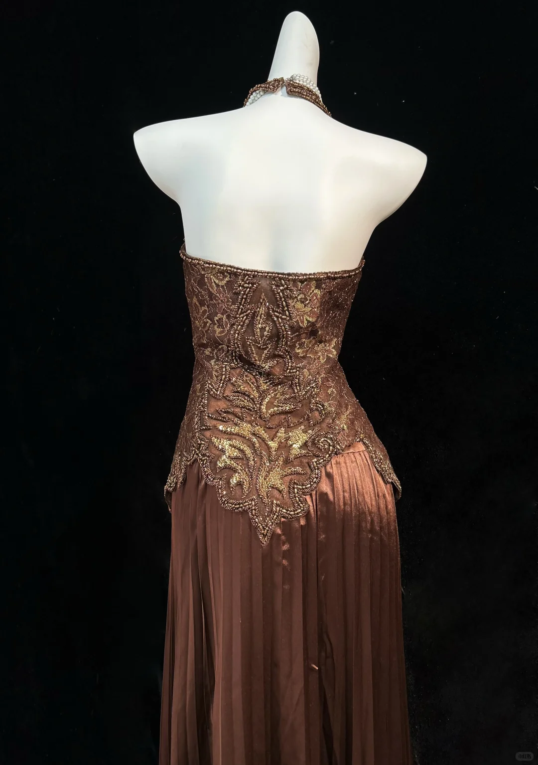 Vintage Brown Halter V Neck Satin Beaded A Line Long Evening Dress Birthday Party Dress D3120