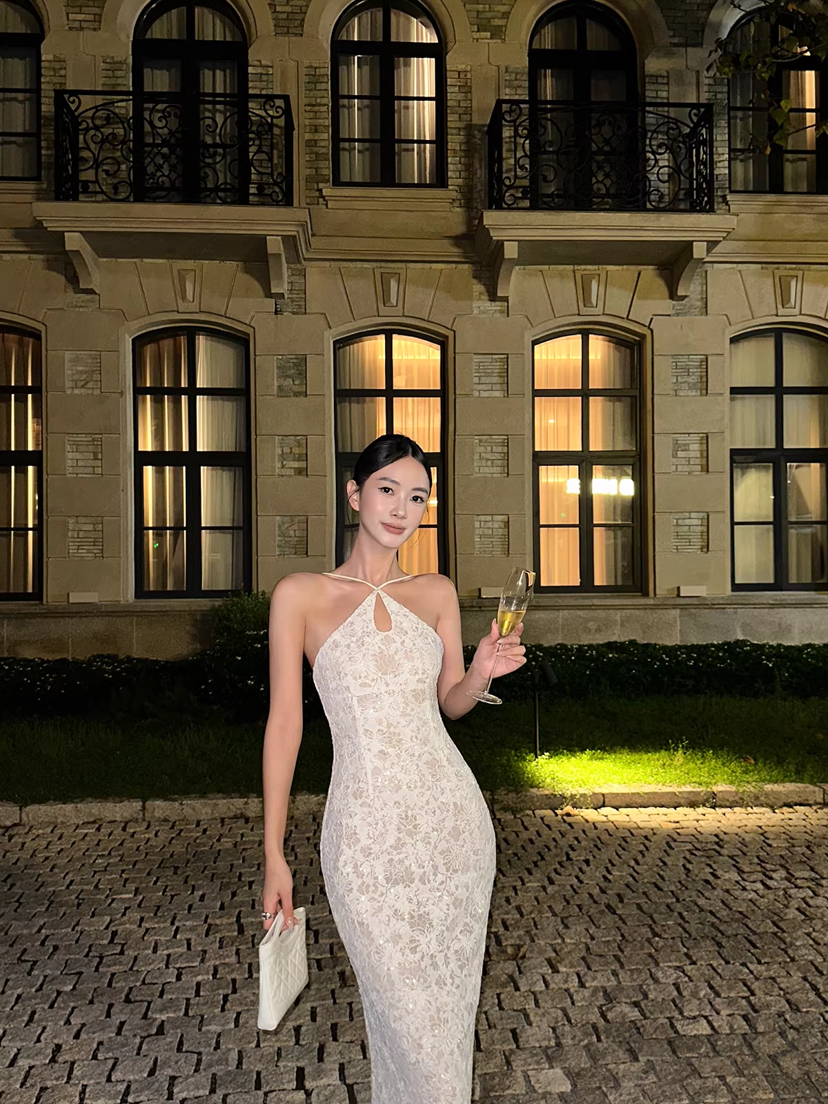 Glamorous Beige Sleeveless Lace Mermaid Slit Long Evening Dress Formal Birthday Party Gown D2086