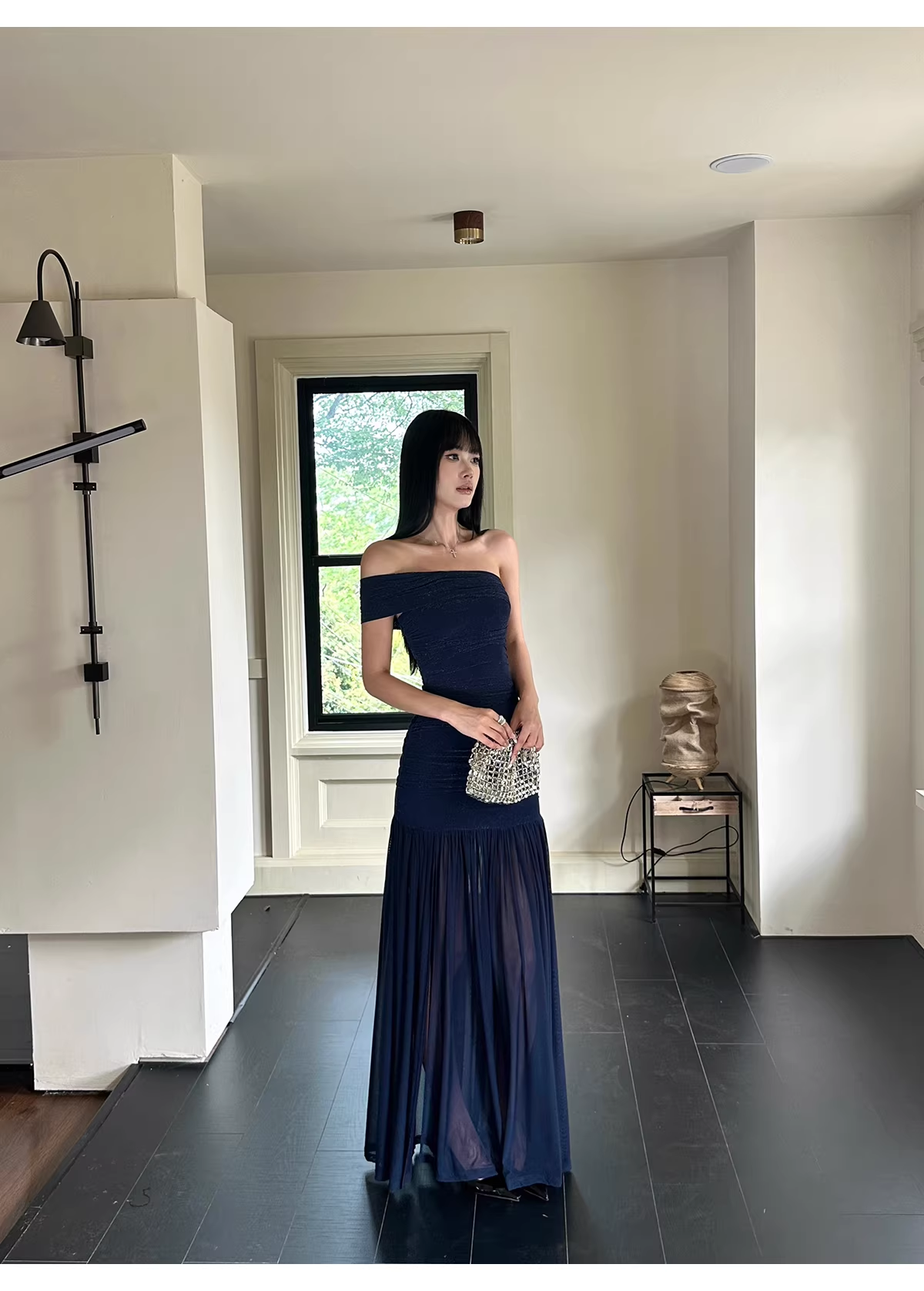 Sexy Halter V Neck White A Line Long Party Dress Formal Evening Gown D2122