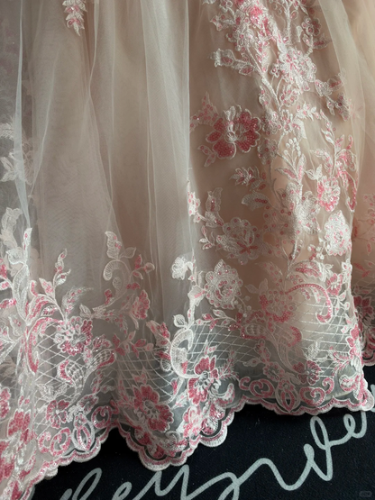 Elegant Sweetheart Neck Ball Gown Pink Tulle Lace Appliques Beaded Quinceanera Dress Sweet 15 Dress D4705