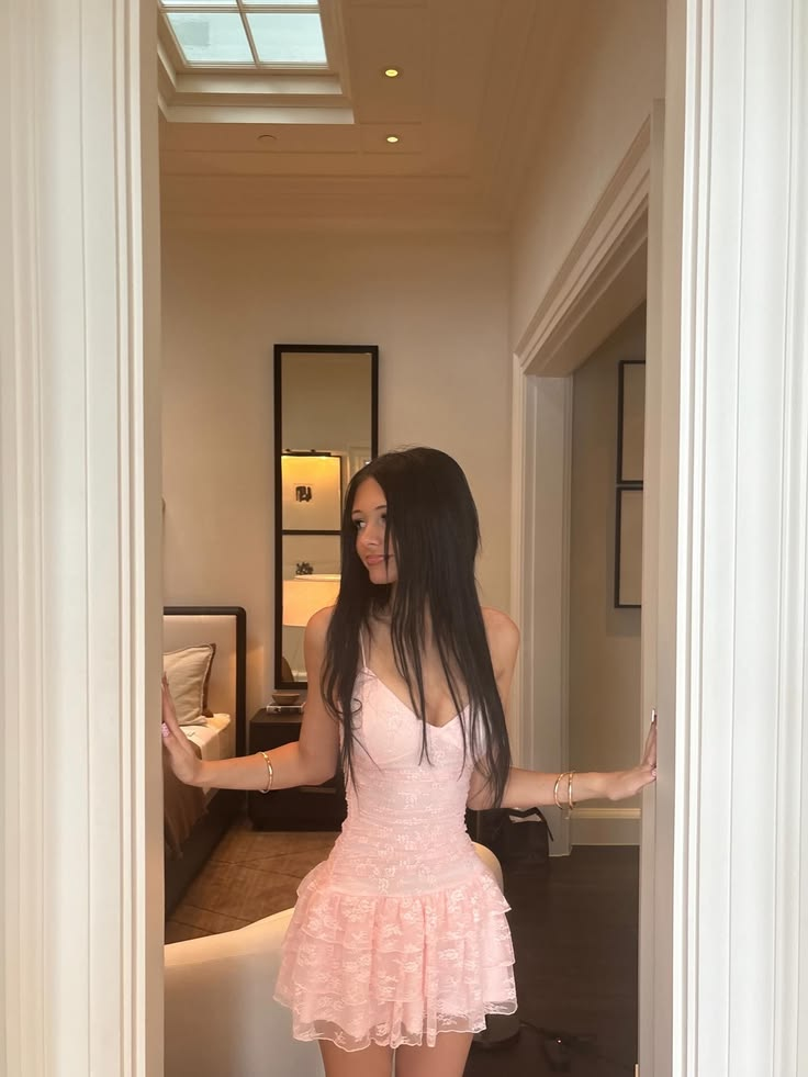 Charming Pink Spaghetti Straps Lace A Line Short Birthday Outfits Homecoming Dress D3397