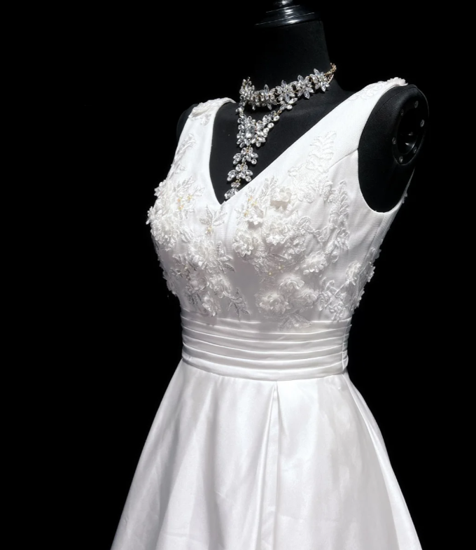 Classy V Neck White Satin Appliques Long Wedding Dress Formal Bridal Dress D549