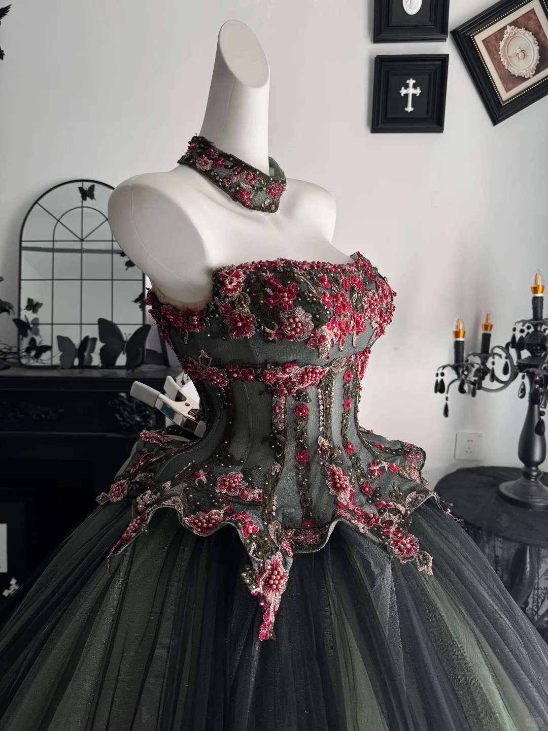 Vintage Black And Green Tulle Appliques Beaded Long Quinceanera Dress Strapless Sweet 15 Dress D4716