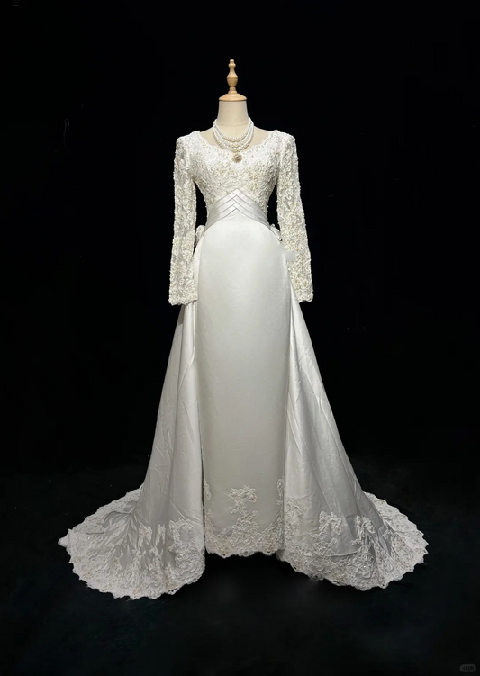 Elegant White Satin Appliques Beaded Long Wedding Dress D2834