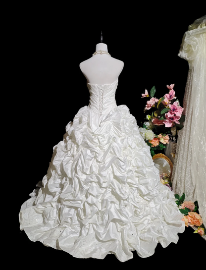 Retro Strapless Satin Pleated Beaded Ball Gown White Birthday Quinceanera Dress D2358