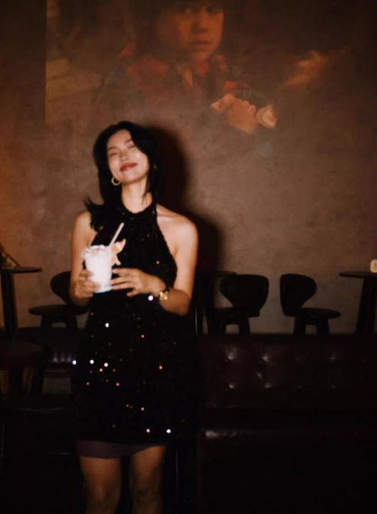 Elegant Halter Sleeveless Black Sequin Sheath Homecoming Dress Formal 21st Birthday Dress D607