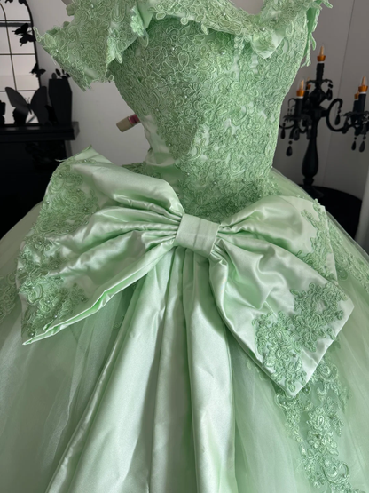 Cute Off The Shoulder Tulle Appliques Sweet 15 Dress,Green Quinceanera Dress With Bow D3722