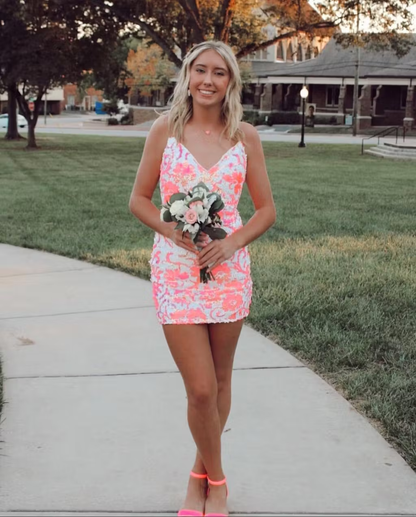 Stylish Sheath Spaghetti Straps Pink Sequins Short Homecoming Dress 16th Birthday Outfits D005