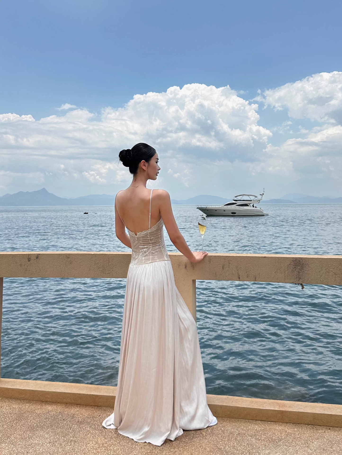 Unique Apricot Spaghetti Straps V Neck Lace Satin A Line Long Evening Dress Party Gown D2127