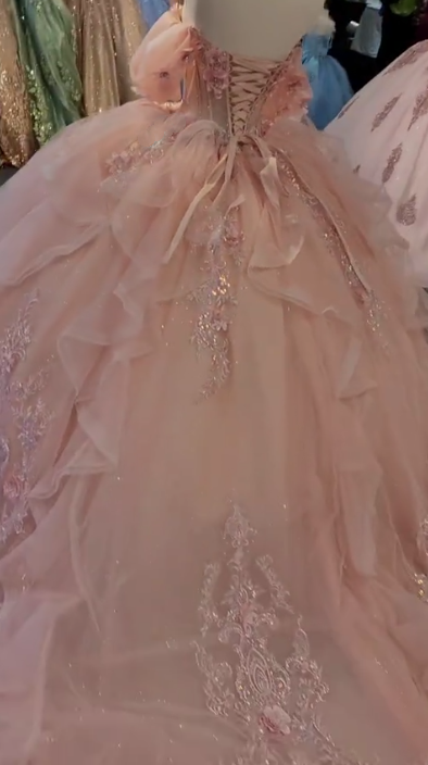 Charming Pink Off The Shoulder Tulle Sequin Appliques Princess Quinceanera Dress Sweet 17 Dress D1633