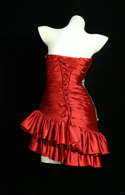 Vintage Strapless Red Satin Pleated Cocktail Dress Short Homecoming Dress Birthday Outfits S776